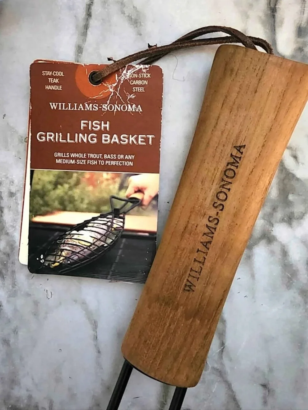 🔥 Williams Sonoma Fish Grilling Basket with Teak Handle - Brown 🔥